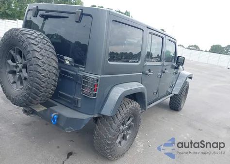 2017 Jeep Wrangler Unlimited Sahara 4X4 из США, поврежденный, VIN 1C4HJWEG5HL677421